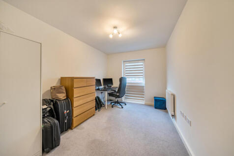 1374649-16-6904df...