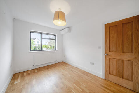 1381007-13-691c5e...