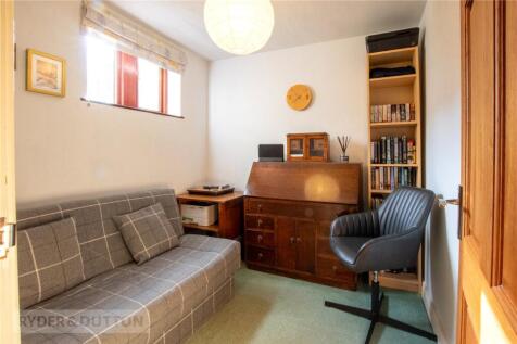 Bedroom/Office
