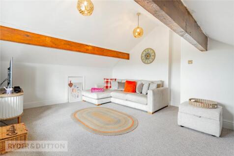 Sitting Room / Bed 3