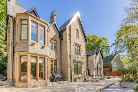 Oaklands House