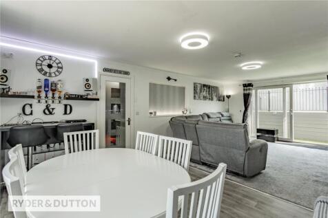 Sitting/Dining Room