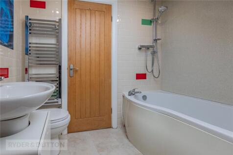 Jack &amp; Jill Bathroom