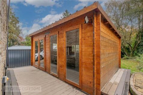 Hot Tub/Bar