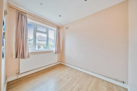 1368835-8-68ece44...