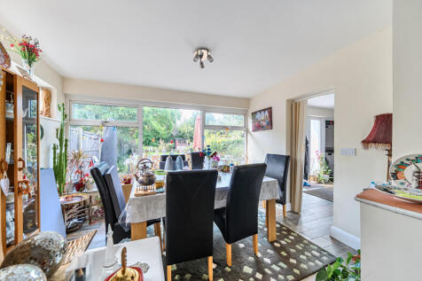 1354372-11-68c2a4...