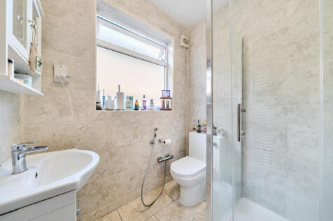 1354372-15-68c2a4...