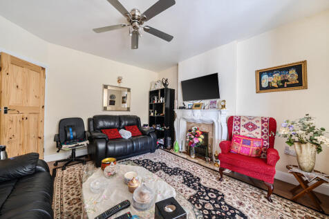 1354372-12-68c2a4...