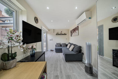 1361855-18-68dea1...