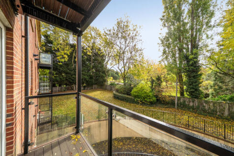 1371369-11-68f778...