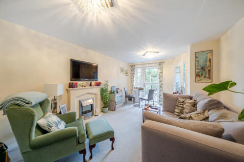 1382852-8-691c752...