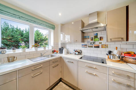 1382852-10-691c75...