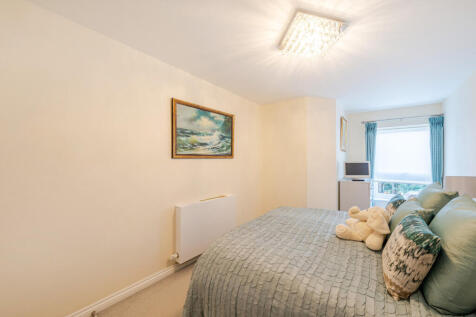 1382852-17-691c76...