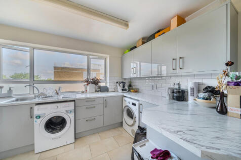 1310594-16-684fdf...