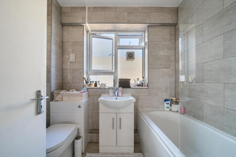 1310594-9-684fdab...