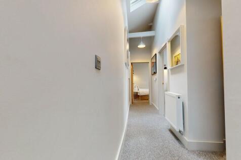 Coach-House-04242...