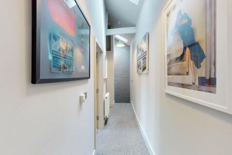 Coach-House-04242...