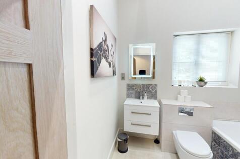 Coach-House-04242...