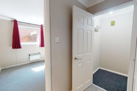 6balmoral-0826202...