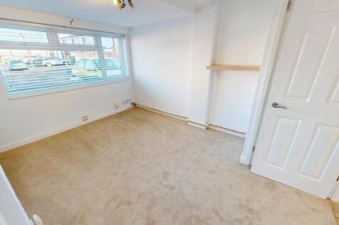 982-11242025_1056...