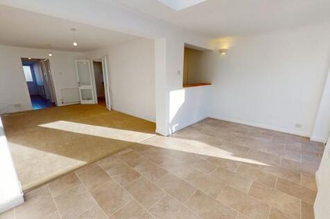 982-11242025_1100...