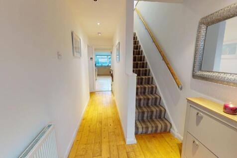 Kingsholme-120420...