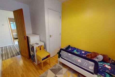 Kingsholme-120420...