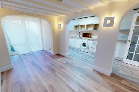 1050-12122025_104...