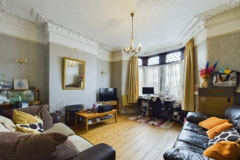 CAM01576G0-PR0178-STILL006.jpg
