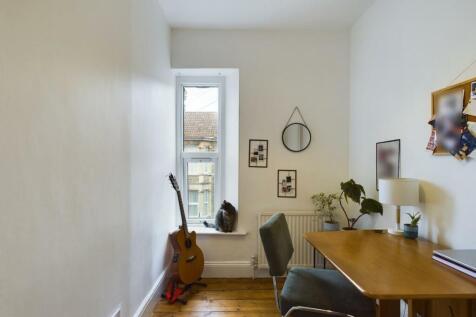 CAM01576G0-PR0190-STILL034.jpg