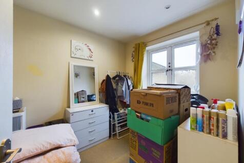 CAM01576G0-PR0209-STILL001.jpg