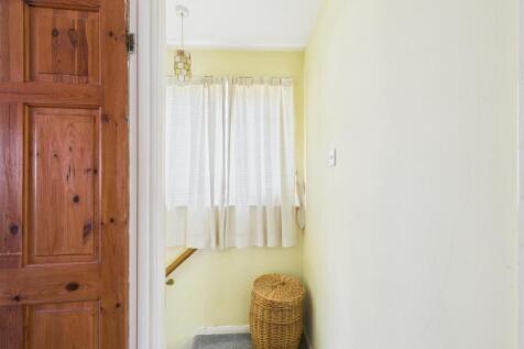 CAM01576G0-PR0250-STILL010.jpg