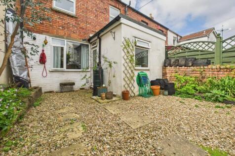 CAM01576G0-PR0255-STILL006.jpg