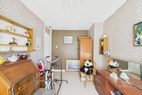 CAM01576G0-PR0259-STILL007.jpg