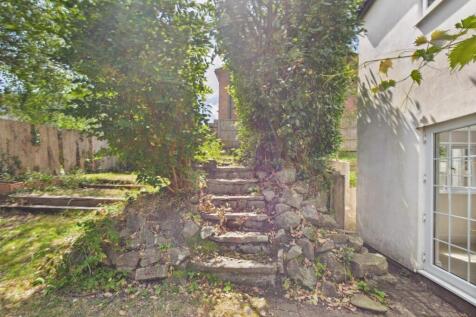 CAM01576G0-PR0285-STILL029.jpg