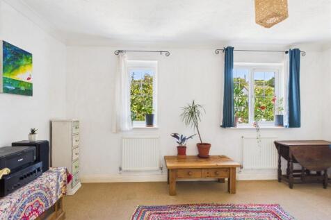 CAM01530G0-PR0296-STILL013.jpg