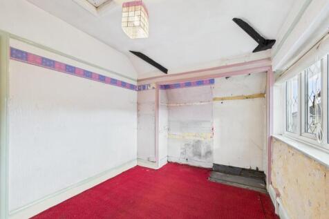 CAM01576G0-PR0311-STILL022.jpg