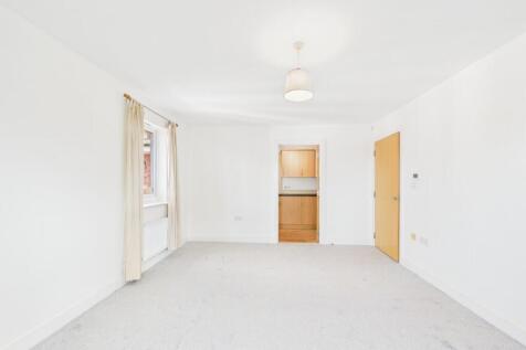 CAM01576G0-PR0314-STILL003.jpg