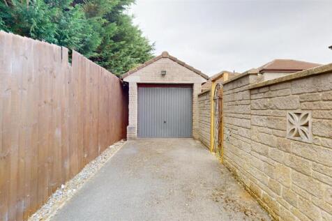 Garage &amp; Parking