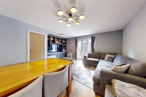 Lounge / Dining Room