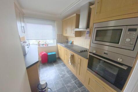 Fitted modern kitche