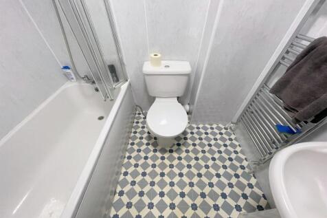 Bathroom with electr