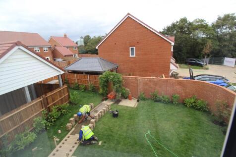 Rear&#43;garden%2fpa