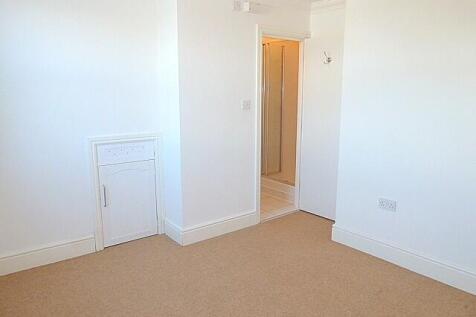 Bedroom with ensuite