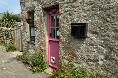 2 Bedroom End Terraced House for Sale