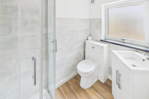 Annexe Shower Room