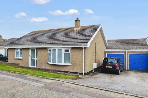 2/3 Bedroom Bungalow For Sale