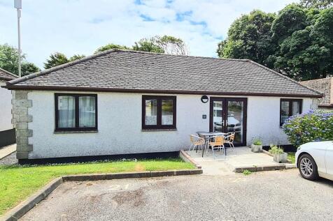 2 Bedroom Holiday Bungalow For Sale