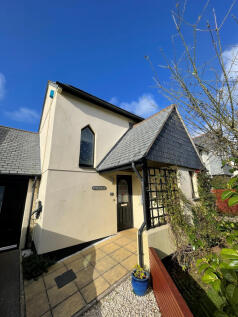 2 Bedroom Detached House for Sale