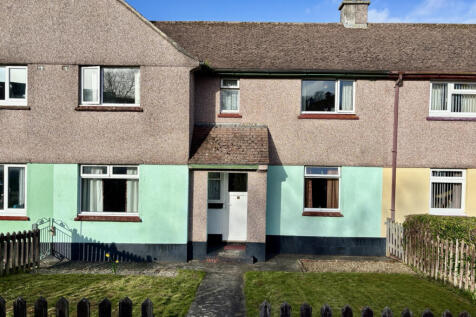 3 Bedroom Mid Terrace House for Sale